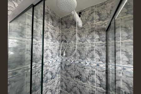 Casa de condomínio para alugar com 280m², 4 quartos e 4 vagasBanheiro da Suíte 2