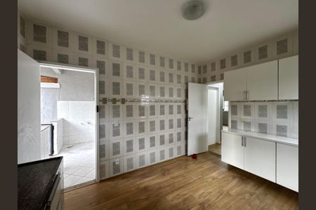 Casa de condomínio para alugar com 280m², 4 quartos e 4 vagasCozinha