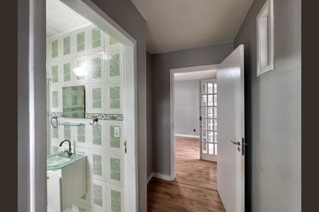 Casa de condomínio para alugar com 280m², 4 quartos e 4 vagasBanheiro da Suíte 1