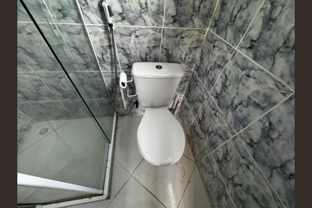 Casa de condomínio para alugar com 280m², 4 quartos e 4 vagasBanheiro da Suíte 2