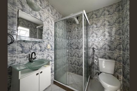 Casa de condomínio para alugar com 280m², 4 quartos e 4 vagasBanheiro da Suíte 2