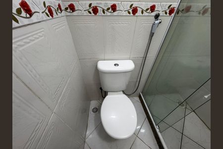 Casa de condomínio para alugar com 280m², 4 quartos e 4 vagasBanheiro da Suíte 3