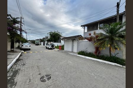 Casa de condomínio para alugar com 280m², 4 quartos e 4 vagasFachada
