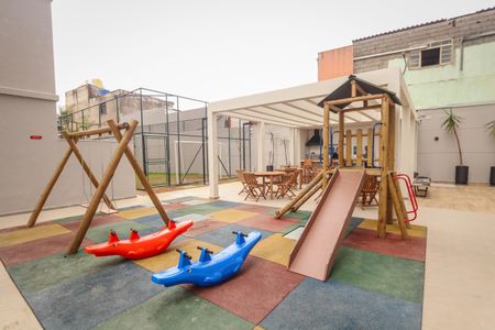 Apartamento para alugar com 37m², 1 quarto e sem vaga Apartamento para alugar com 37m², 1 quarto e sem vagaÁrea comum - Playground