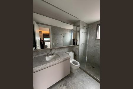 Banheiro da Suíte de apartamento para alugar com 1 quarto, 51m² em Higienópolis, São Paulo