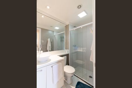 Apartamento à venda com 58m², 2 quartos e 1 vaga Apartamento à venda com 58m², 2 quartos e 1 vagaBanheiro