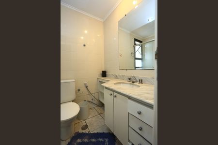 Apartamento à venda com 98m², 3 quartos e 2 vagas Apartamento à venda com 98m², 3 quartos e 2 vagasBanheiro da Suíte