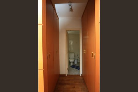 Apartamento à venda com 98m², 3 quartos e 2 vagas Apartamento à venda com 98m², 3 quartos e 2 vagasSuíte