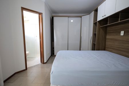 Apartamento para alugar com 84m², 3 quartos e 2 vagas Apartamento para alugar com 84m², 3 quartos e 2 vagasSuíte