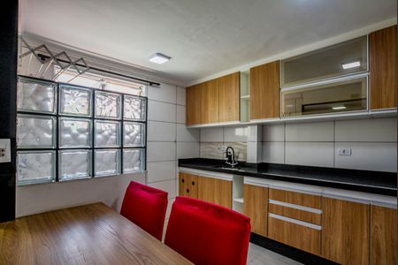 Apartamento à venda com 53m², 2 quartos e 1 vaga Apartamento à venda com 53m², 2 quartos e 1 vagaCozinha e Área de Serviço