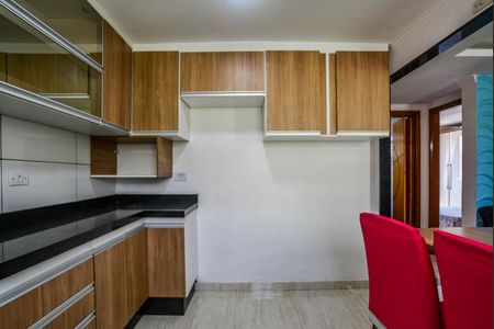 Apartamento à venda com 53m², 2 quartos e 1 vaga Apartamento à venda com 53m², 2 quartos e 1 vagaCozinha e Área de Serviço