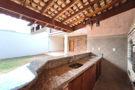 Casa à venda com 259m², 2 quartos e 2 vagas Casa à venda com 259m², 2 quartos e 2 vagasÁrea gourmet