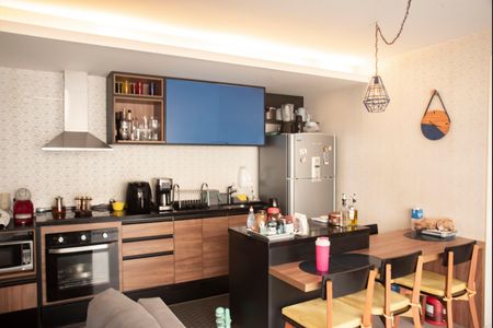 Apartamento à venda com 64m², 2 quartos e 1 vagaCozinha