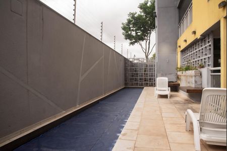 Apartamento à venda com 64m², 2 quartos e 1 vagaÁrea comum - Piscina