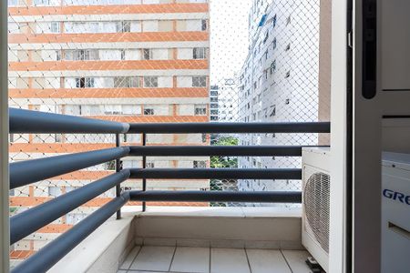 Varanda  de apartamento para alugar com 1 quarto, 44m² em Vila Uberabinha, São Paulo