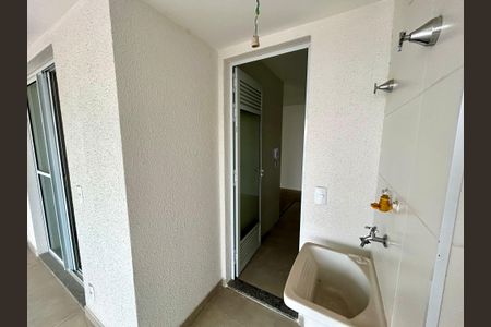 Apartamento à venda com 64m², 2 quartos e 1 vaga Apartamento à venda com 64m², 2 quartos e 1 vagaÁrea de Serviço
