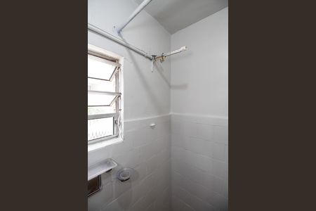 Banheiro de kitnet/studio para alugar com 1 quarto, 30m² em Perdizes, São Paulo