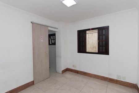 Suíte 1 de casa para alugar com 3 quartos, 170m² em Horto Florestal, São Paulo