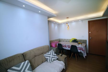 Sala de apartamento para alugar com 2 quartos, 40m² em Colégio, Rio de Janeiro