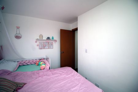 Quarto 2 de apartamento para alugar com 2 quartos, 40m² em Colégio, Rio de Janeiro