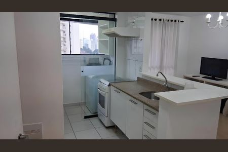 Cozinha de apartamento para alugar com 1 quarto, 40m² em Vila Nova Conceição, São Paulo