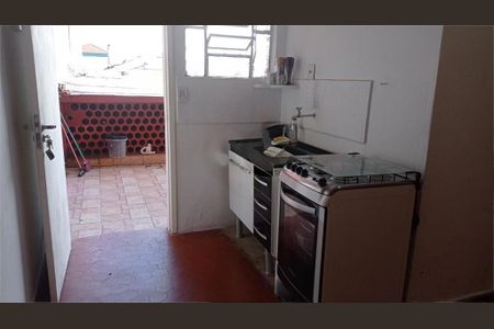 Casa à venda com 6 quartos, 200m² em Bela Aliança, São Paulo