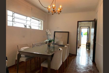 Casa à venda com 2 quartos, 200m² em Vila Hamburguesa, São Paulo