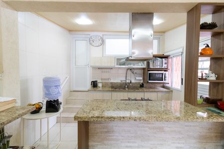 Casa à venda com 241m², 4 quartos e 3 vagas Casa à venda com 241m², 4 quartos e 3 vagasCozinha