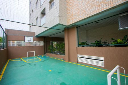 Apartamento à venda com 83m², 3 quartos e 2 vagas Apartamento à venda com 83m², 3 quartos e 2 vagasÁrea comum - Quadra esportiva