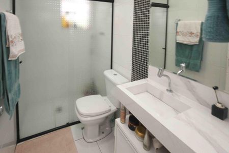 Casa à venda com 90m², 2 quartos e 2 vagasBanheiro da Suite