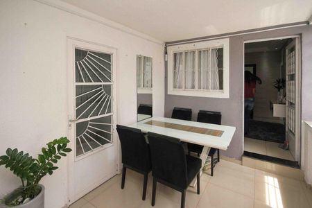 Casa à venda com 90m², 2 quartos e 2 vagasSala de Jantar