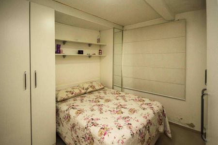 Casa à venda com 90m², 2 quartos e 2 vagasSuite