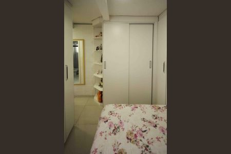 Casa à venda com 90m², 2 quartos e 2 vagasSuite