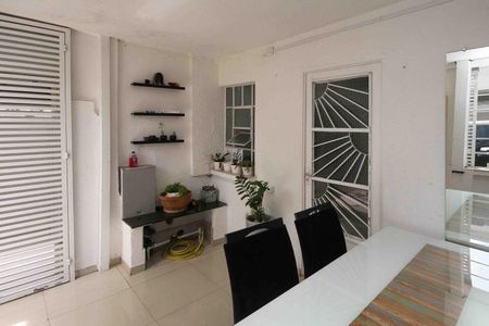 Casa à venda com 90m², 2 quartos e 2 vagasSala de Jantar