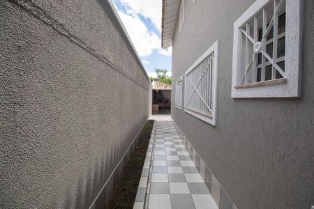 Casa à venda com 130m², 3 quartos e 2 vagas Casa à venda com 130m², 3 quartos e 2 vagasCorredor