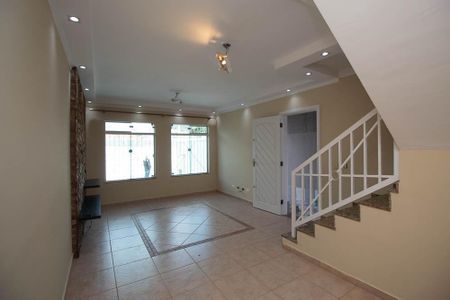 Sala  de casa à venda com 3 quartos, 130m² em Vila Nilo, São Paulo