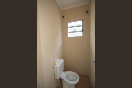 Casa à venda com 130m², 3 quartos e 2 vagas Casa à venda com 130m², 3 quartos e 2 vagasLavabo