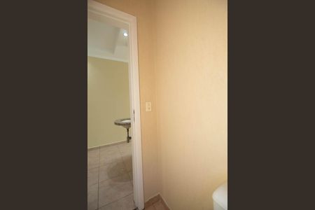 Casa à venda com 130m², 3 quartos e 2 vagas Casa à venda com 130m², 3 quartos e 2 vagasLavabo