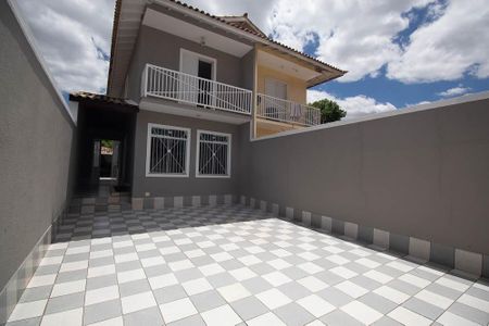 Casa à venda com 130m², 3 quartos e 2 vagas Casa à venda com 130m², 3 quartos e 2 vagasGaragem