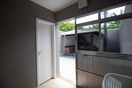 Casa à venda com 130m², 3 quartos e 2 vagas Casa à venda com 130m², 3 quartos e 2 vagasÁrea de Serviço