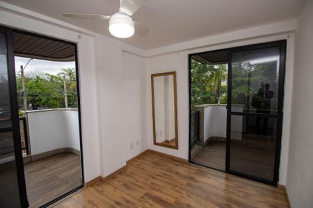 Apartamento à venda com 120m², 3 quartos e 2 vagas Apartamento à venda com 120m², 3 quartos e 2 vagasSuite