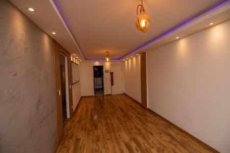 Apartamento à venda com 120m², 3 quartos e 2 vagas Apartamento à venda com 120m², 3 quartos e 2 vagasSala