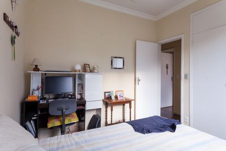 Apartamento à venda com 120m², 4 quartos e 1 vagaQuarto 2