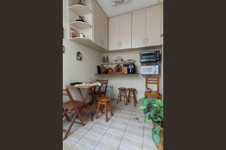 Apartamento à venda com 120m², 4 quartos e 1 vagaÁrea de Serviço