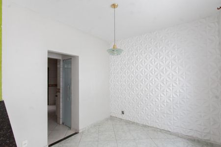 Sala de casa à venda com 2 quartos, 68m² em Sinimbu, Belo Horizonte