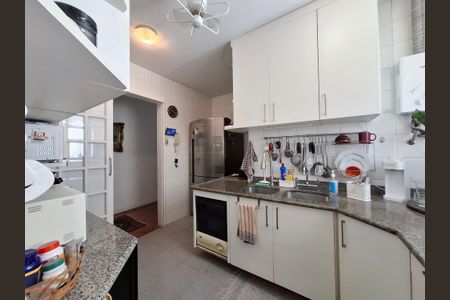 Apartamento à venda com 200m², 4 quartos e 1 vaga Apartamento à venda com 200m², 4 quartos e 1 vagaCozinha