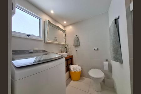 Apartamento à venda com 200m², 4 quartos e 1 vaga Apartamento à venda com 200m², 4 quartos e 1 vagaBanheiro 3