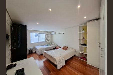 Apartamento à venda com 200m², 4 quartos e 1 vaga Apartamento à venda com 200m², 4 quartos e 1 vagaQuarto 3