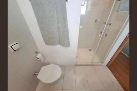 Apartamento à venda com 200m², 4 quartos e 1 vaga Apartamento à venda com 200m², 4 quartos e 1 vagaBanheiro 3