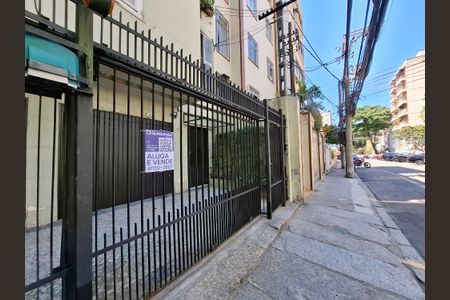 Apartamento à venda com 200m², 4 quartos e 1 vaga Apartamento à venda com 200m², 4 quartos e 1 vagaPlaquinha